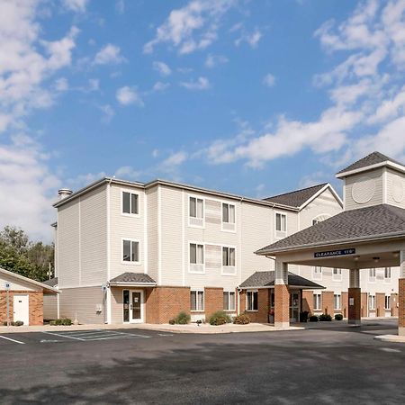 Best Western Beacon Inn Grand Haven Exteriör bild