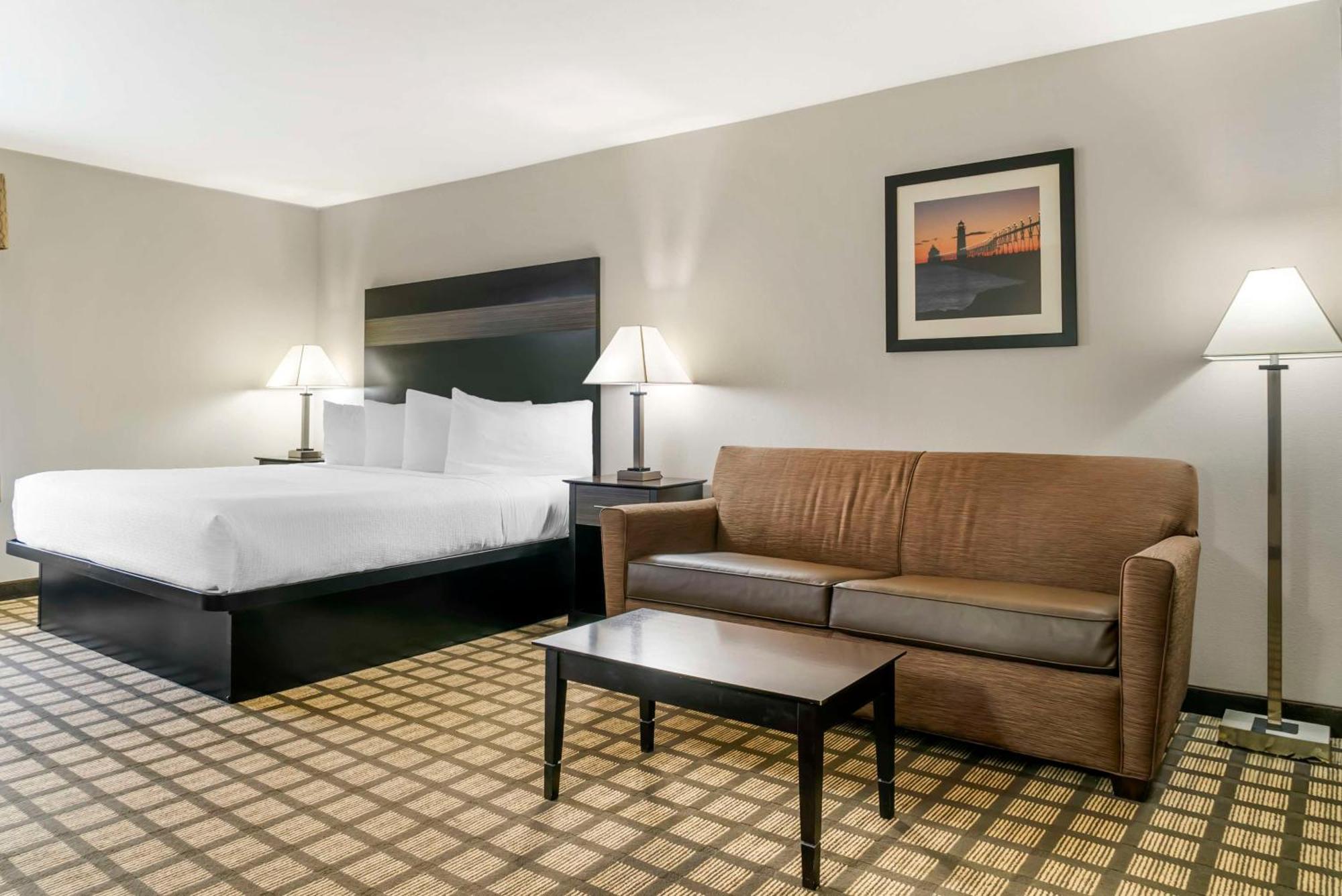 Best Western Beacon Inn Grand Haven Exteriör bild