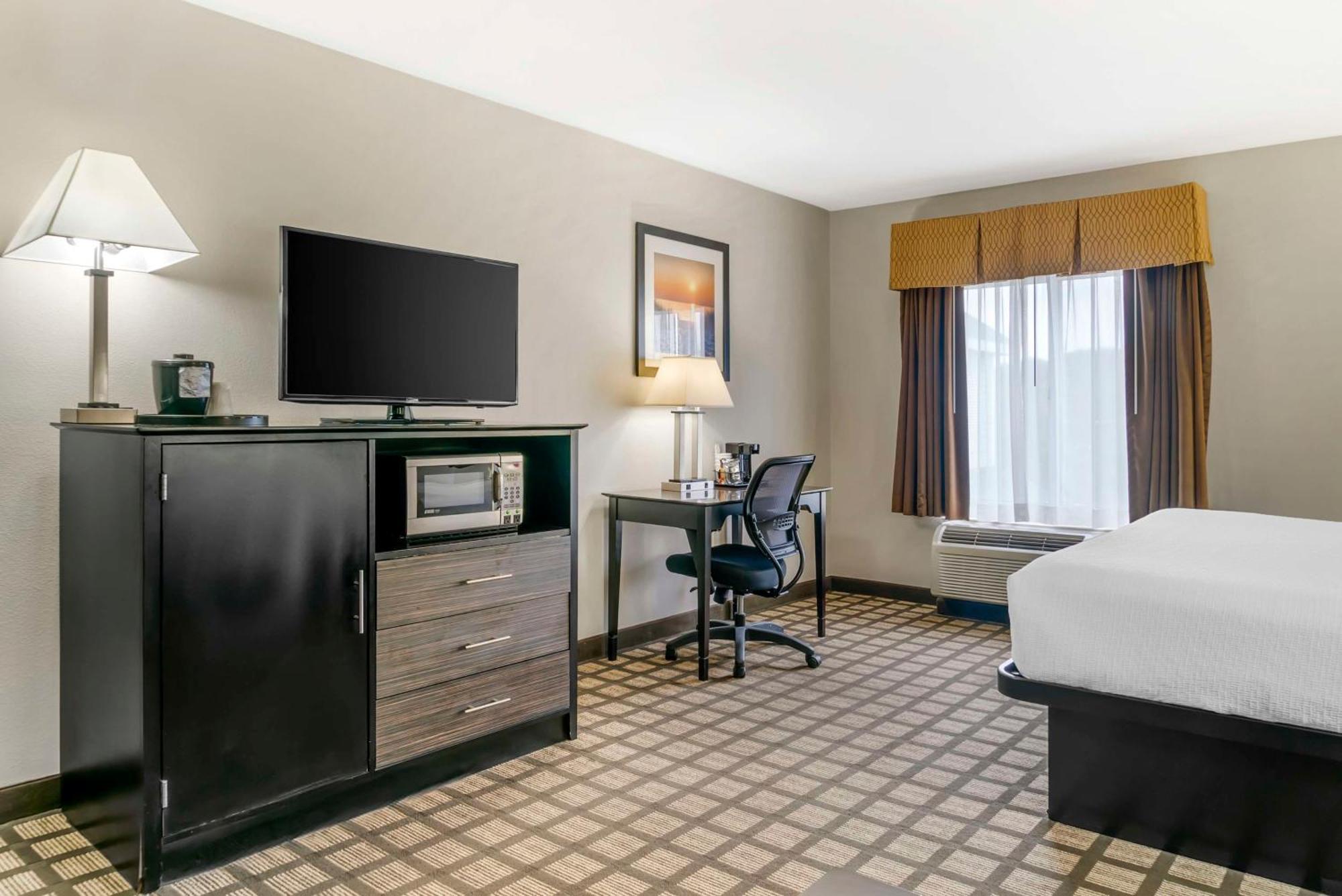 Best Western Beacon Inn Grand Haven Exteriör bild