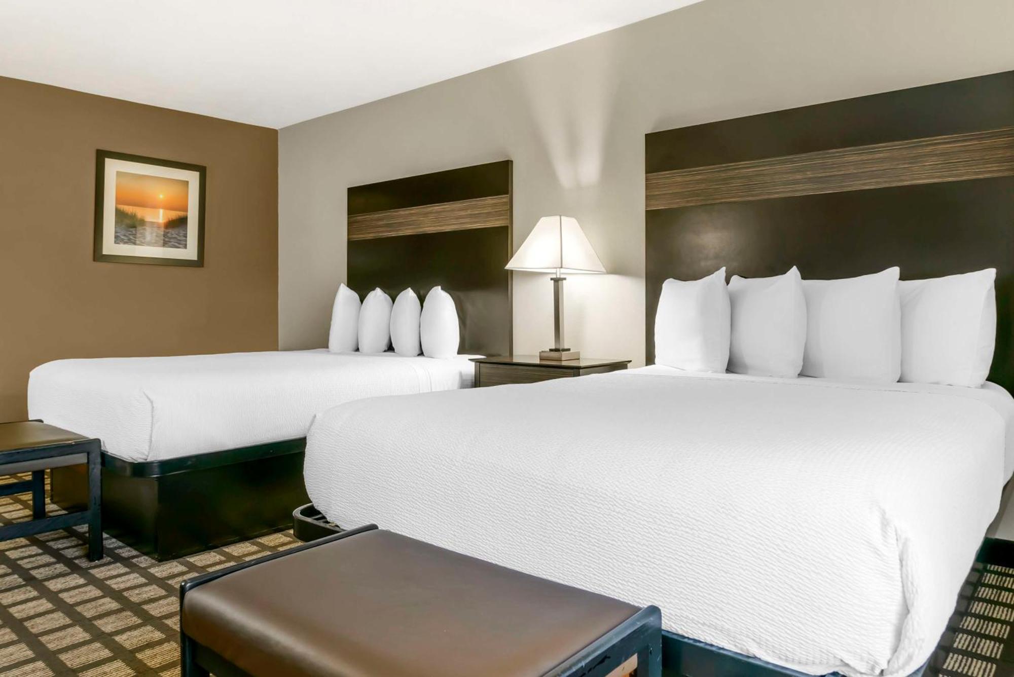 Best Western Beacon Inn Grand Haven Exteriör bild