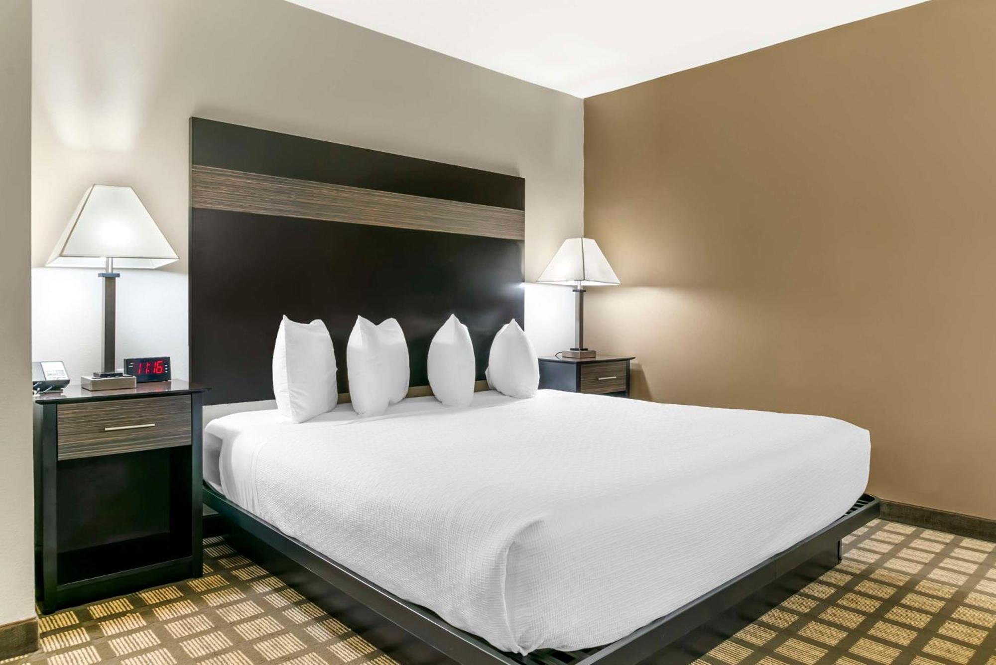 Best Western Beacon Inn Grand Haven Exteriör bild